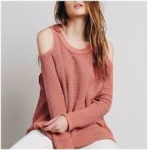 Free People cold shoulder size large distressed sweater like new condition